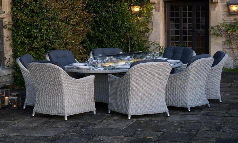 Elegant Rattan Dining: Embrace Style and Comfort with Our Refined Rattan Dining Sets